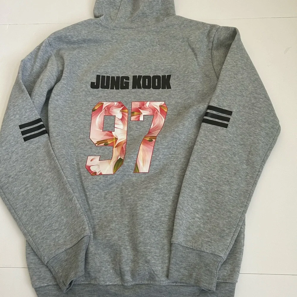 BTS Jung Kook 97 hoodie sweater S/M - Picture 6 of 7